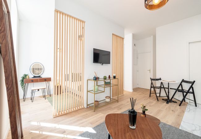 Appartement à Nice - Joli studio climatisé - proche Promenade des Anglais Appartement à Nice - Joli studio climatisé - proche Promenade des Anglais