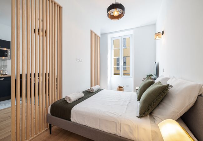 Appartement à Nice - Joli studio climatisé - proche Promenade des Anglais Appartement à Nice - Joli studio climatisé - proche Promenade des Anglais