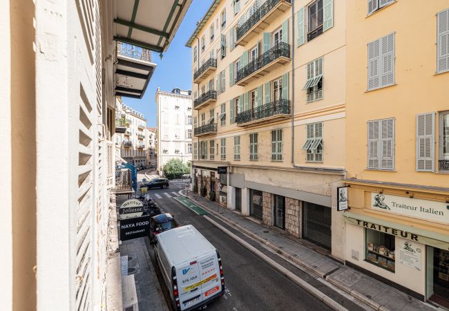 Appartement à Nice - Joli studio climatisé - proche Promenade des Anglais Appartement à Nice - Joli studio climatisé - proche Promenade des Anglais