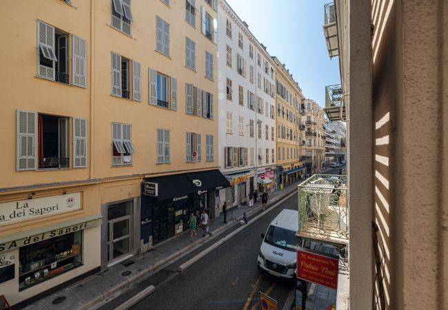 Appartement à Nice - Joli studio climatisé - proche Promenade des Anglais Appartement à Nice - Joli studio climatisé - proche Promenade des Anglais