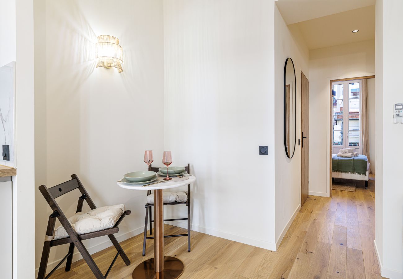 Appartement à Nice - Joli appartement climatisé - 1 chambre - Proche gare Appartement à Nice - Joli appartement climatisé - 1 chambre - Proche gare