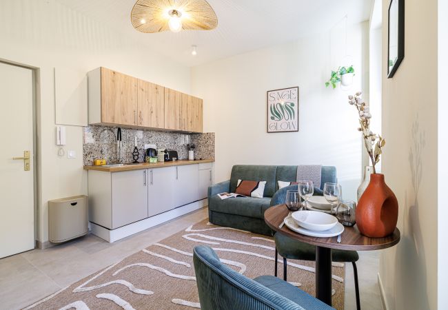 Appartement à Nice - Charmant 2 pièces - Centre-ville Appartement à Nice - Charmant 2 pièces - Centre-ville