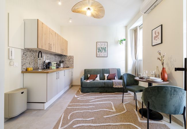 Appartement à Nice - Charmant 2 pièces - Centre-ville Appartement à Nice - Charmant 2 pièces - Centre-ville