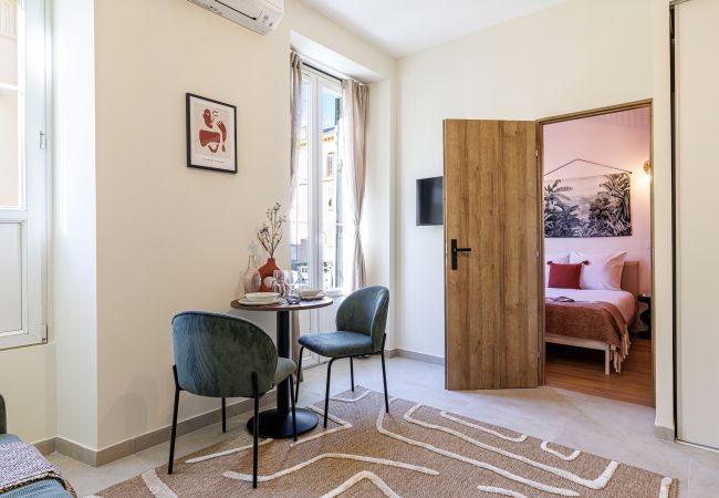 Appartement à Nice - Charmant 2 pièces - Centre-ville Appartement à Nice - Charmant 2 pièces - Centre-ville