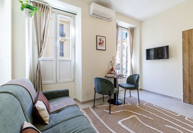 Appartement à Nice - Charmant 2 pièces - Centre-ville Appartement à Nice - Charmant 2 pièces - Centre-ville