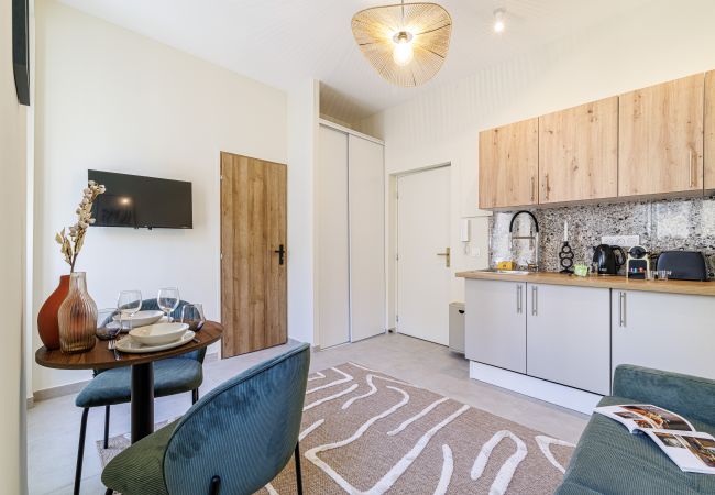 Appartement à Nice - Charmant 2 pièces - Centre-ville Appartement à Nice - Charmant 2 pièces - Centre-ville