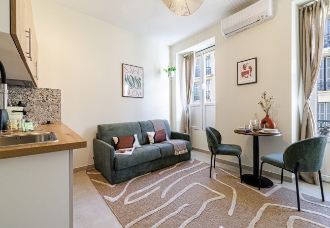 Appartement à Nice - Charmant 2 pièces - Centre-ville Appartement à Nice - Charmant 2 pièces - Centre-ville