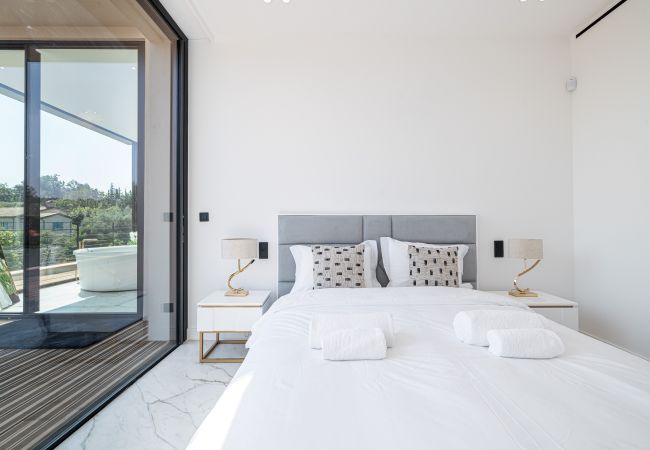 Villa à Mougins - Villa d’Exception à Mougins – Luxe, Piscine et Spa Villa à Mougins - Villa d’Exception à Mougins – Luxe, Piscine et Spa