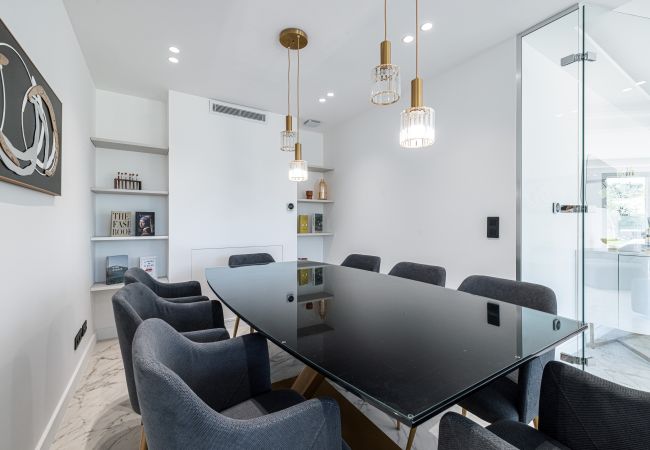 Villa à Mougins - Villa d’Exception à Mougins – Luxe, Piscine et Spa Villa à Mougins - Villa d’Exception à Mougins – Luxe, Piscine et Spa