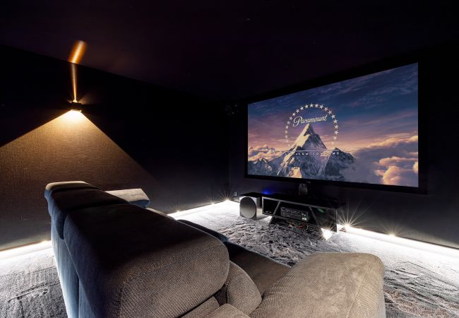 Villa à Mougins - Villa d’Exception à Mougins – Luxe, Piscine et Spa Villa à Mougins - Villa d’Exception à Mougins – Luxe, Piscine et Spa