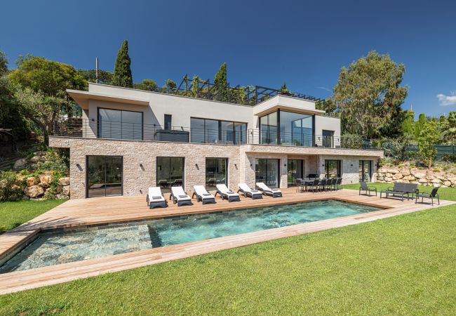 Villa à Mougins - Villa d’Exception à Mougins – Luxe, Piscine et Spa Villa à Mougins - Villa d’Exception à Mougins – Luxe, Piscine et Spa