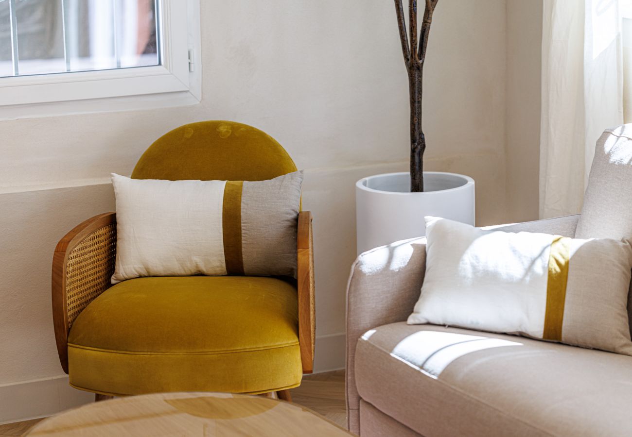 Appartement à Nice - Un havre de paix climatisé avec jardin et jacuzzi Appartement à Nice - Un havre de paix climatisé avec jardin et jacuzzi