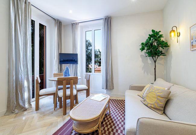  à Nice - Appartement rénové - climatisé - 2 chambres suites