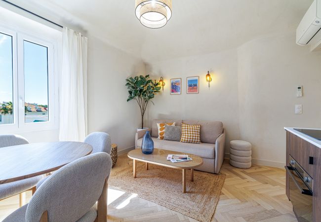  à Nice - Appartement rénové - climatisé - 2 chambres suites