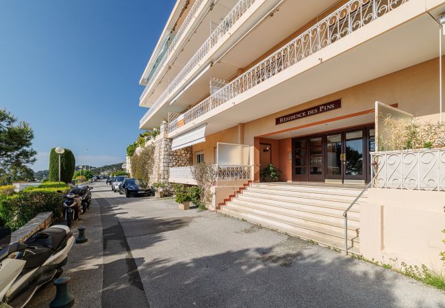 Appartement à Villefranche-sur-Mer - Vue Mer Panoramique - 2 chambres - Villefranche sur Mer Appartement à Villefranche-sur-Mer - Vue Mer Panoramique - 2 chambres - Villefranche sur Mer