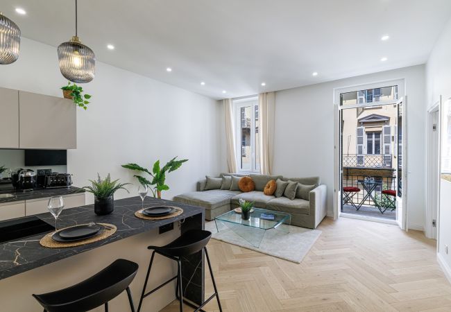  à Nice - Élégant 3 pièces rénové – Balcon & 2 suites