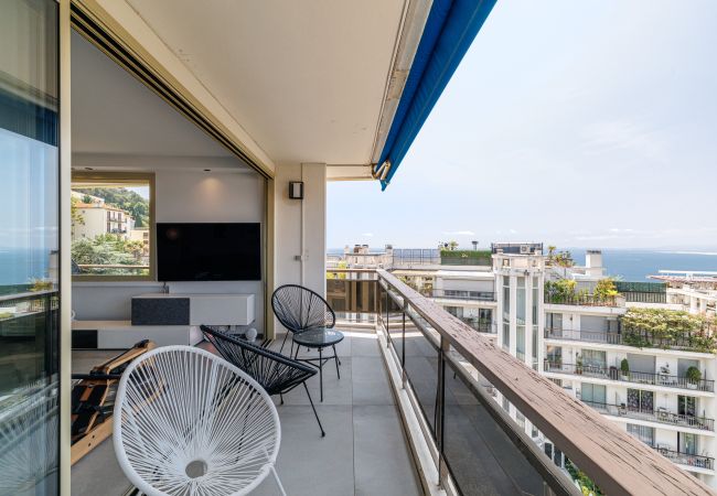 Appartement à Nice - Vue mer panoramique • Dernier étage • Garage privé • Clim Appartement à Nice - Vue mer panoramique • Dernier étage • Garage privé • Clim