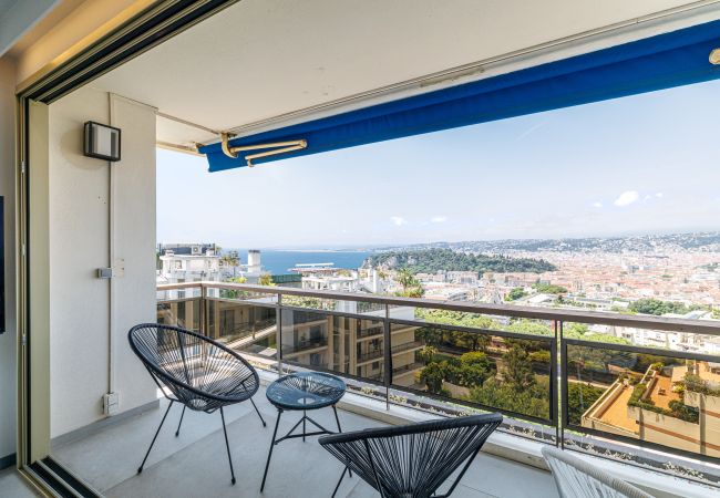 Appartement à Nice - Vue mer panoramique • Dernier étage • Garage privé • Clim Appartement à Nice - Vue mer panoramique • Dernier étage • Garage privé • Clim