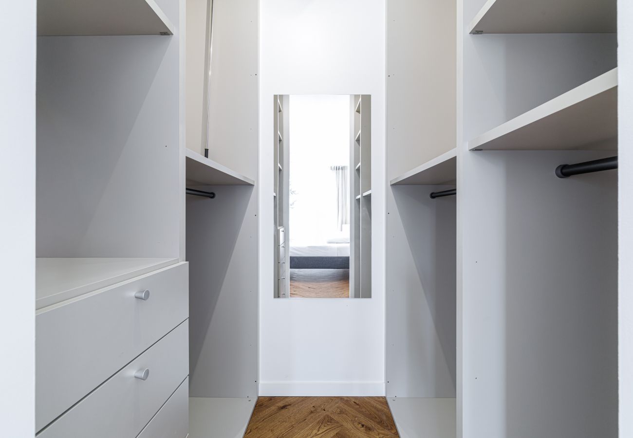 Appartement à Nice - Superbe 3 pièces rénové à Nice Cimiez – Calme & confort Appartement à Nice - Superbe 3 pièces rénové à Nice Cimiez – Calme & confort