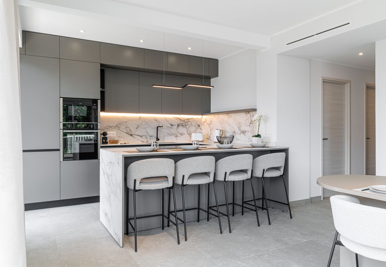 Appartement à Nice - Superbe 3 pièces rénové à Nice Cimiez – Calme & confort Appartement à Nice - Superbe 3 pièces rénové à Nice Cimiez – Calme & confort