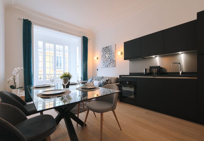  in Nice - Two-Bedroom Apartment - Luxury - Carré d'or - Beach