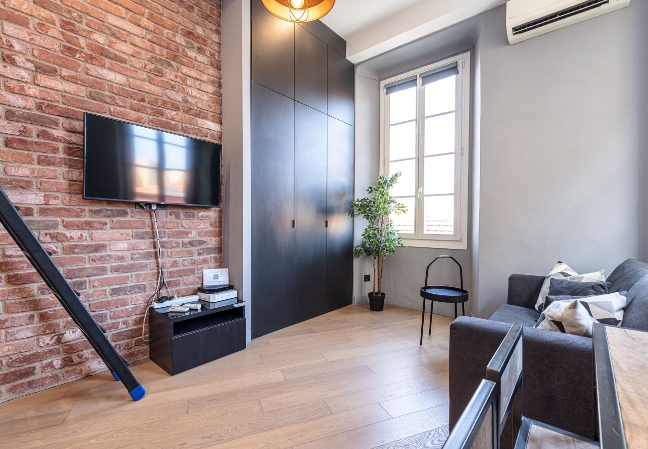 Studio in Nice - Magnifique Studio Mezzanine - Port de Nice Studio in Nice - Magnifique Studio Mezzanine - Port de Nice