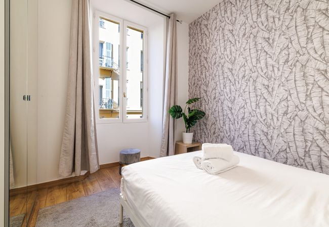 Apartment in Nice - Modern 2 bedrooms - Pedestrian Area - A/C Apartment in Nice - Modern 2 bedrooms - Pedestrian Area - A/C