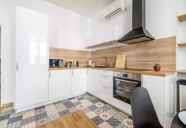 Apartment in Nice - Modern 2 bedrooms - Pedestrian Area - A/C Apartment in Nice - Modern 2 bedrooms - Pedestrian Area - A/C