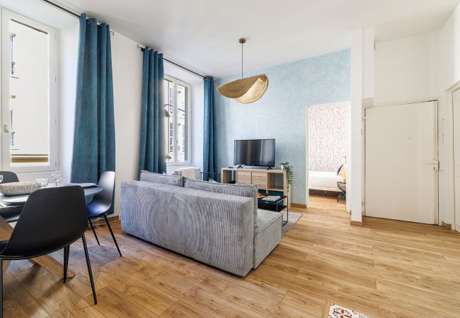 Apartment in Nice - Modern 2 bedrooms - Pedestrian Area - A/C Apartment in Nice - Modern 2 bedrooms - Pedestrian Area - A/C