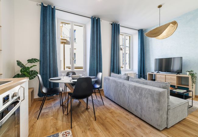 Apartment in Nice - Modern 2 bedrooms - Pedestrian Area - A/C Apartment in Nice - Modern 2 bedrooms - Pedestrian Area - A/C