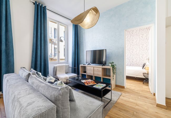 Apartment in Nice - Modern 2 bedrooms - Pedestrian Area - A/C Apartment in Nice - Modern 2 bedrooms - Pedestrian Area - A/C