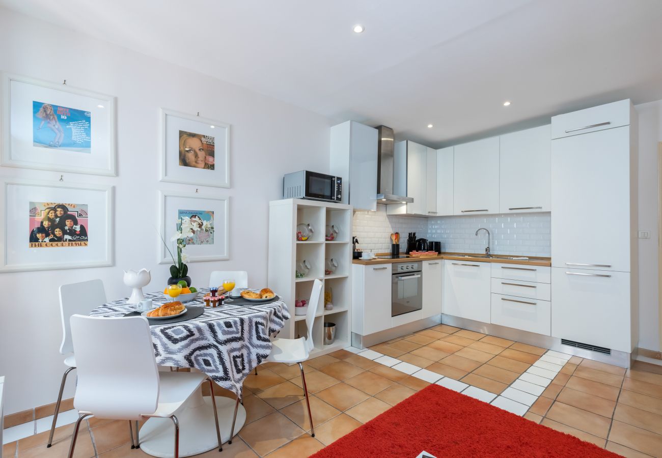 Apartment in Nice - Stylish in Old Town - 1 bedroom - 300m from the sea Apartment in Nice - Stylish in Old Town - 1 bedroom - 300m from the sea