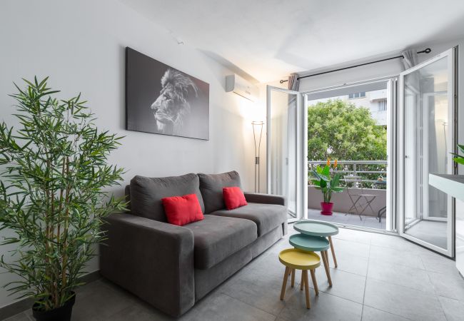 Studio in Nice - Beautiful Studio - balcony - air-conditioned Studio in Nice - Beautiful Studio - balcony - air-conditioned