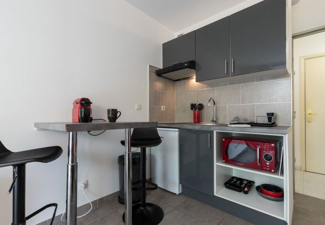 Studio in Nice - Beautiful Studio - balcony - air-conditioned Studio in Nice - Beautiful Studio - balcony - air-conditioned