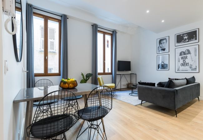 Apartment in Nice - Old City - beautiful 2 bedrooms - A/C Apartment in Nice - Old City - beautiful 2 bedrooms - A/C