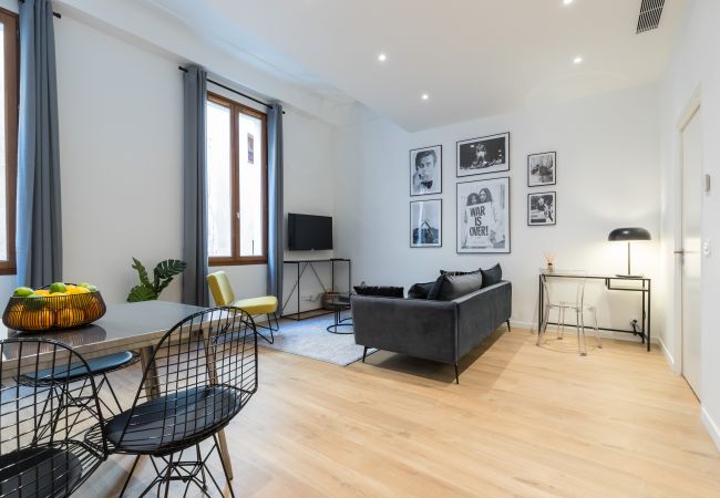 Apartment in Nice - Old City - beautiful 2 bedrooms - A/C Apartment in Nice - Old City - beautiful 2 bedrooms - A/C