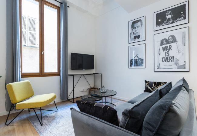 Apartment in Nice - Old City - beautiful 2 bedrooms - A/C Apartment in Nice - Old City - beautiful 2 bedrooms - A/C