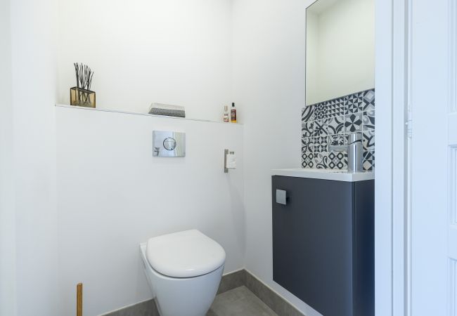 Apartment in Nice - 2BR - Hyper Centre - Air conditioning - Balcony Apartment in Nice - 2BR - Hyper Centre - Air conditioning - Balcony