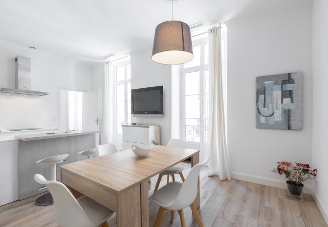 Apartment in Nice - 2BR - Hyper Centre - Air conditioning - Balcony Apartment in Nice - 2BR - Hyper Centre - Air conditioning - Balcony