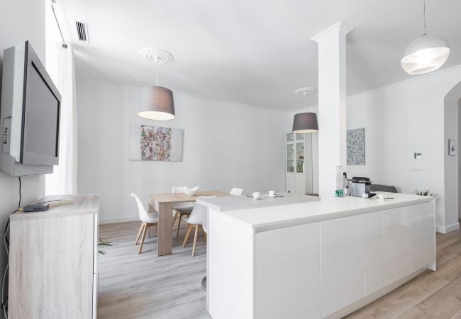 Apartment in Nice - 2BR - Hyper Centre - Air conditioning - Balcony Apartment in Nice - 2BR - Hyper Centre - Air conditioning - Balcony