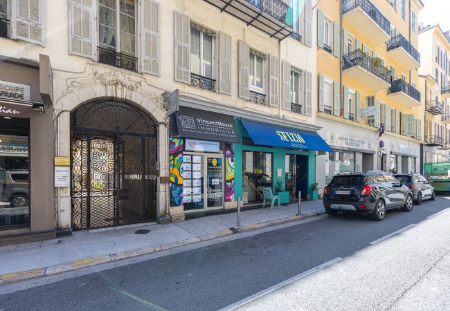 Apartment in Nice - 2BR - Hyper Centre - Air conditioning - Balcony Apartment in Nice - 2BR - Hyper Centre - Air conditioning - Balcony
