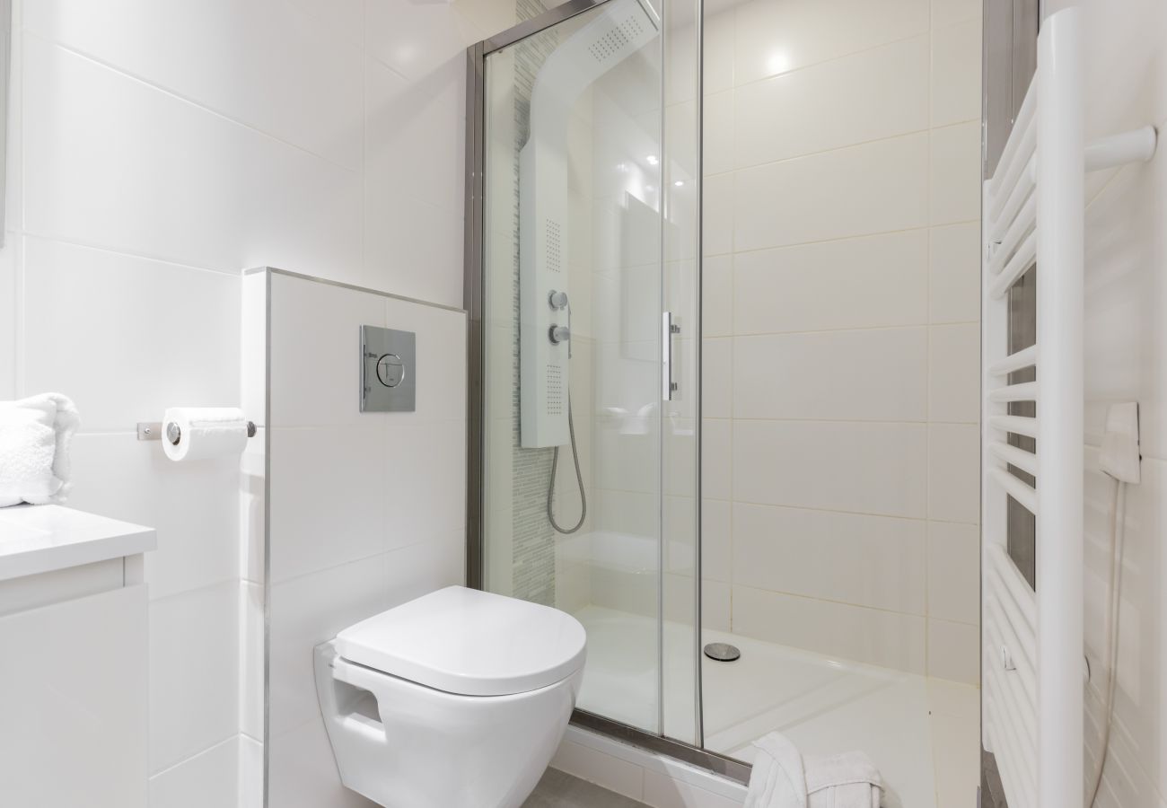 Apartment in Nice - 2BR - Hyper Centre - Air conditioning - Balcony Apartment in Nice - 2BR - Hyper Centre - Air conditioning - Balcony