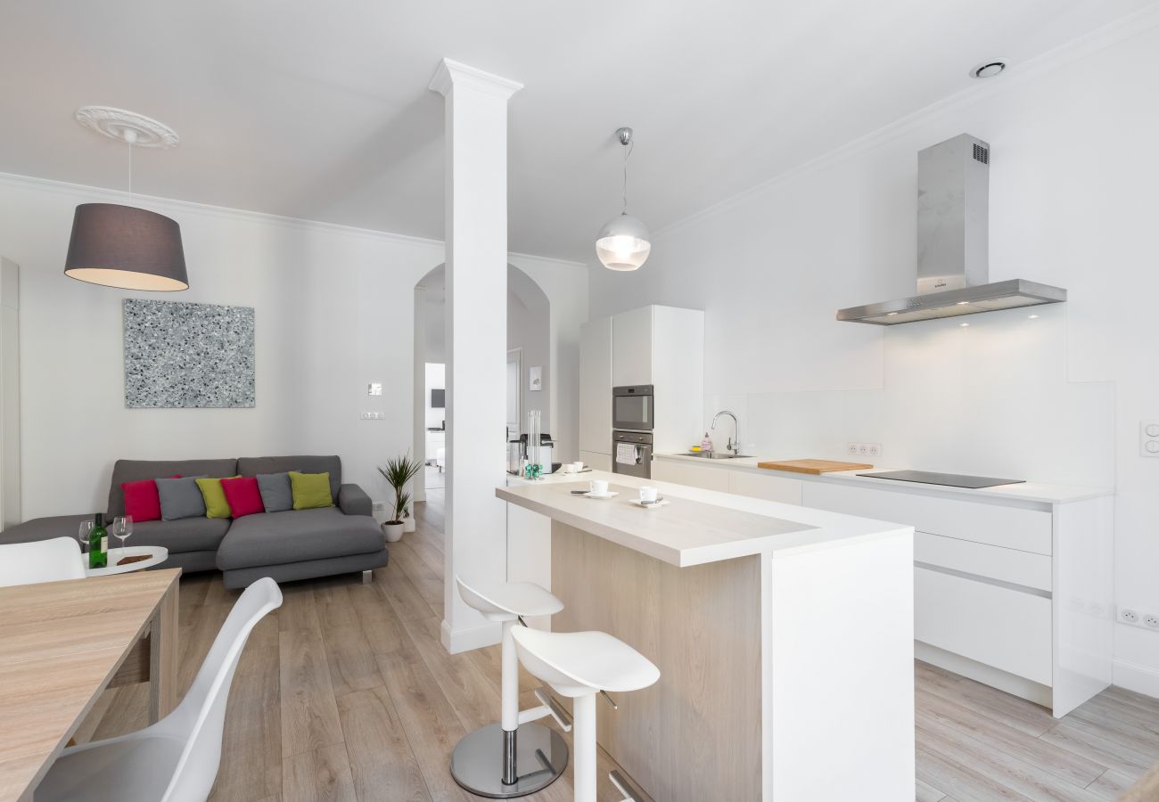 Apartment in Nice - 2BR - Hyper Centre - Air conditioning - Balcony Apartment in Nice - 2BR - Hyper Centre - Air conditioning - Balcony