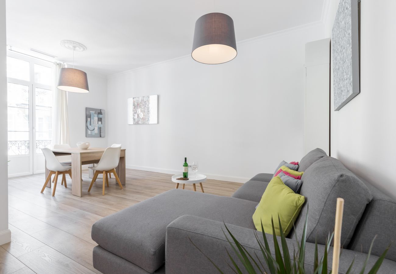 Apartment in Nice - 2BR - Hyper Centre - Air conditioning - Balcony Apartment in Nice - 2BR - Hyper Centre - Air conditioning - Balcony
