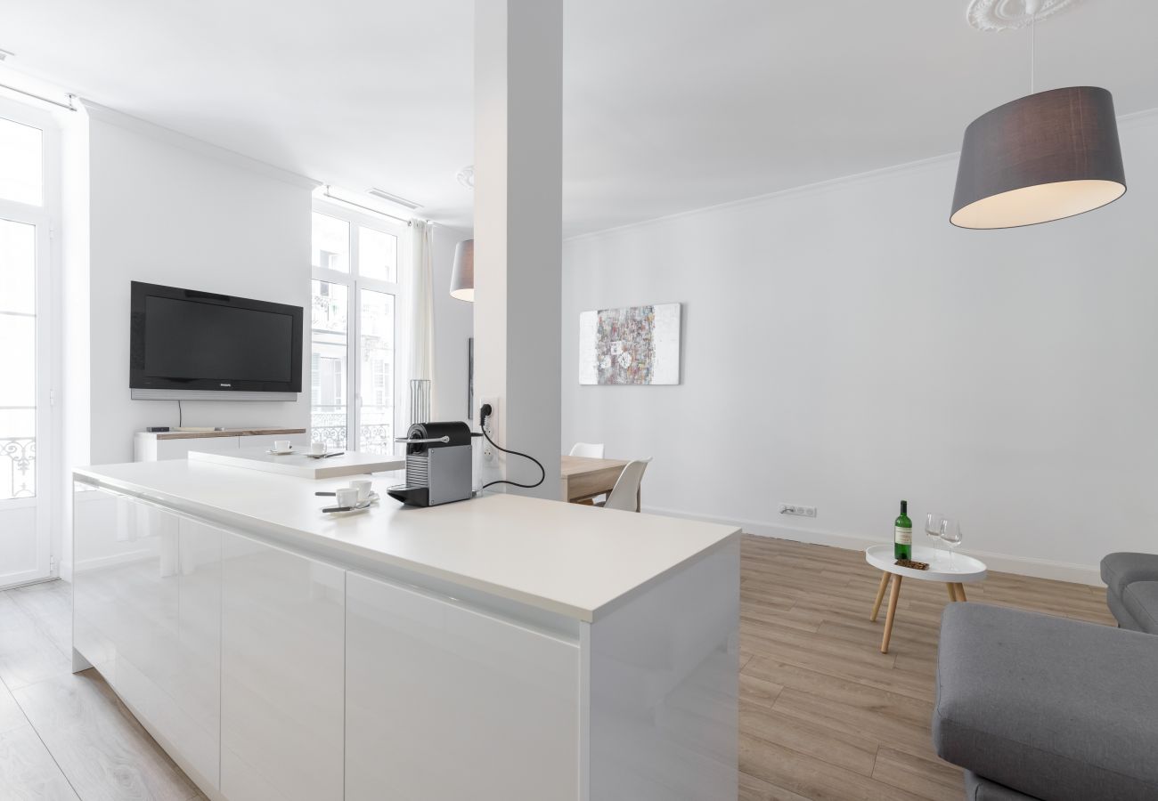 Apartment in Nice - 2BR - Hyper Centre - Air conditioning - Balcony Apartment in Nice - 2BR - Hyper Centre - Air conditioning - Balcony