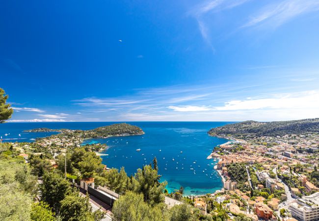 Apartment in Villefranche-sur-Mer - Roof Terrace - Panoramic Sea View - Jaccuzzi Apartment in Villefranche-sur-Mer - Roof Terrace - Panoramic Sea View - Jaccuzzi