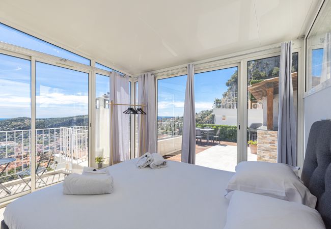 Apartment in Villefranche-sur-Mer - Roof Terrace - Panoramic Sea View - Jaccuzzi Apartment in Villefranche-sur-Mer - Roof Terrace - Panoramic Sea View - Jaccuzzi