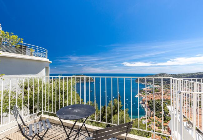 Apartment in Villefranche-sur-Mer - Roof Terrace - Panoramic Sea View - Jaccuzzi Apartment in Villefranche-sur-Mer - Roof Terrace - Panoramic Sea View - Jaccuzzi