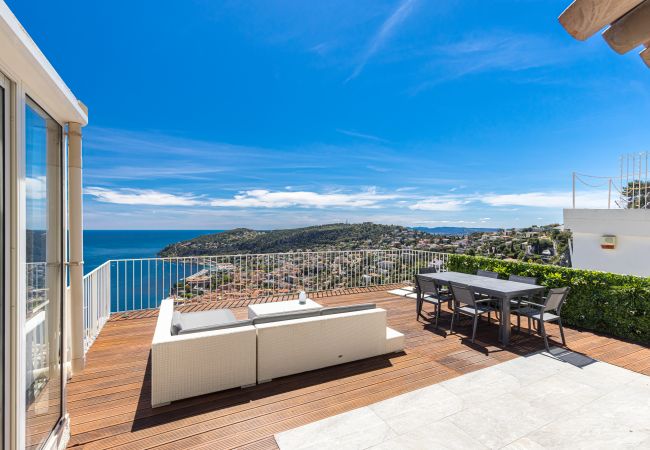 Apartment in Villefranche-sur-Mer - Roof Terrace - Panoramic Sea View - Jaccuzzi Apartment in Villefranche-sur-Mer - Roof Terrace - Panoramic Sea View - Jaccuzzi