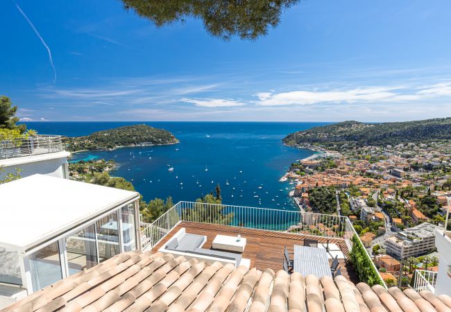 Apartment in Villefranche-sur-Mer - Roof Terrace - Panoramic Sea View - Jaccuzzi Apartment in Villefranche-sur-Mer - Roof Terrace - Panoramic Sea View - Jaccuzzi